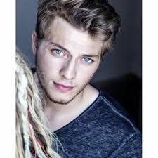 Burak Tozkoparan Aktor Unluler Unlulerin Tarzlari