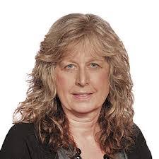 Liz Root's Instagram, Twitter & Facebook