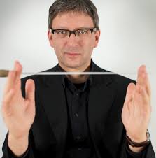 Im Sommer 2013 beginnt für die Internationale Bachakademie Stuttgart eine neue Ära: Hans-Christoph Rademann übernimmt die Leitung der traditionsreichen ... - rademann_hans_christoph_web