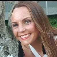 Pamela Dickinson's Instagram, Twitter & Facebook