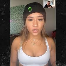 MMAs Valerie Loureda Gets Reality Show Offer After Violent KO, Twerking  Vids