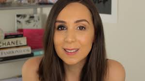 Use a highlighter eyeliner pencil to line the inside corners of your eyes and on the. How To Make Your Eyes Look Bigger Or Smaller Not A Model