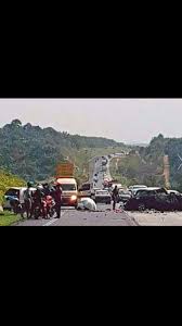 See more of kemalangan jalan raya on facebook. Ibubapa Maut Ditempat Kejadian Anak Usia 3tahun Cedera Kemalangan Jalan Raya Isu Semasa Semasa Forum Cari Infonet