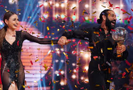Let's dance is a german dance competition television series that premiered on april 3, 2006 on rtl and filmed live in cologne. Let S Dance Profi Challenge