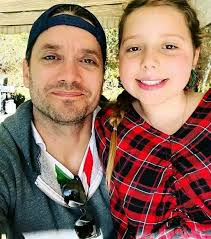 You don't play w/ Grandmas. Now we can finally get some clarity of the SL  beginning. It was the love for a daughter, granddaughter and a cousin. All  family thinking they were