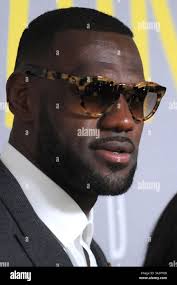 Lebron james 2015 hi-res stock photography and images