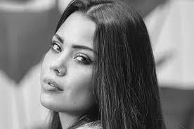 19-летняя модель выпала из окна в Малайзии при странных обстоятельствах