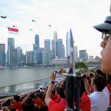 National adoption day is a collective effort to raise awareness of the more than 120,000 children waiting to be adopted from foster care in the united states. Nationalfeiertag In Singapur Parade Und Festlichkeiten Visit Singapore Offizielle Website