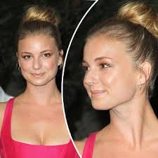 5 hours ago · vancamp portrayed emily throne on the abc series, with bowman as daniel grayson. Emily Vancamp Banishes Botox To Each Their Own