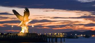 Mudah cari kereta sewa, penginapan dan tempat makan ya, oleh sebab itu pulau langkawi sangat terkenal di seluruh dunia sebagai destinasi wajib pergi jika datang ke malaysia. Tempat Menarik Langkawi