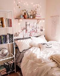 30 Aesthetic Room Bedrooms Secrets 83 Homesdecoring Aesthetic Bedroom Bedroom Vintage Room Ideas Bedroom