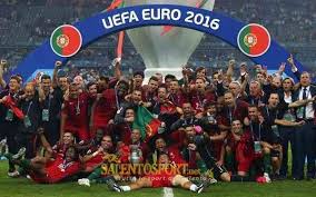 Nonostante il terzo posto nel girone f, essendo tra le quattro migliori terze, il portogallo è riuscito a qualificarsi per gli ottavi di finale, dove troverà la temibile croazia. Euro 2016 Day 31 Galletti Allo Spiedo Eder Scrive La Storia Portoghesi Campioni Salentosport