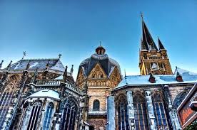 Kein land darf zweimal in folge eine wm ausrichten. Aachener Dom Die Top 15 Unesco Welterbestatten Von Europa