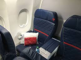 A review of delta's 737 first class between boston and tampa. Delta Airlines 737 900er First Class Atlanta To Orlando Sanspotter