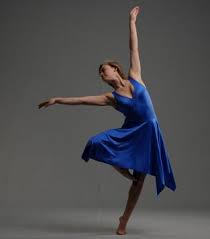 Dancing Down The Avenue Dance Poses Dance Photography Poses Dance Pictures