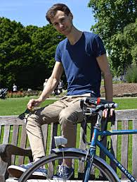 La taille d'un bâtiment s'exprime en mètres. Comment Bien Choisir Sa Taille De T Shirt Le Guide Des Tailles