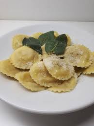 Tortellini Mit Salbeibutter Von Superschatz Chefkoch Rezept Tortellini Lebensmittel Essen Rezepte
