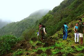 ಚೋರ್ಲಾ ಘಟ್ಟಗಳು, ಅತಿ ಎತ್ತರದ ಸ್ಥಳ ಮತ್ತು ಸುರ್ಲಾ ಜಲಪಾತದ ಪ್ರವಾಸ