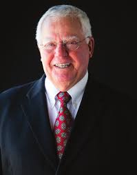 The Official Publication of the East Central Community College Alumni  Association Volume XXIV, No. 1 • December 2015