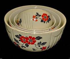 Would like to thank tyler young, keegan bradford, thomas mansanti, alexis politz, ci lawson, kate eyers, crimson kelleher, josh. Vintage Hall S Ceramic Red Black Poppy Floral Pattern Nesting Bowls Set Of 4 Vintage Bowls Bowl Set Hall Pottery