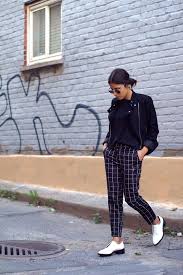 Black And White Square Pattern Pants Elif Filyos H M Square Pattern Pants Zara Track Sole Loafers Through A Window Pane Patterned Pants Outfit Androgynous Outfits Outfits