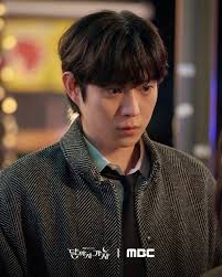 New drama To The Moon premieres