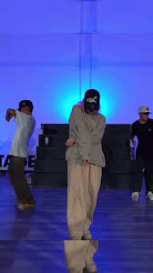 Drake's No Friends In The Industry Dance Choreography