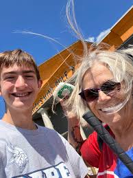 Finally laying out mine and John Conner's shell finds from Cape Lookout and  Shackleford Banks this past weekend. We had a blast with all our shell club  buddies!!!!