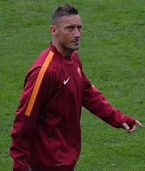 Live voetbal, analyses, video, voetbaluitslagen van de jupiler pro league, buitenlandse competities, champions league, europa league, ek's, wk's en de rode duivels samengevat op één pagina. Italiaans Voetbalelftal Wikipedia