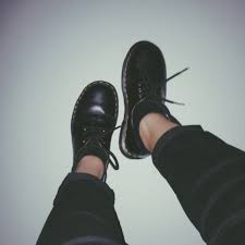Estilo indie, estilo grunge, dr. Aesthetic Doc Martens And Docs Image 3264183 On Favim Com
