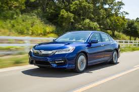 Compare prices of all honda accord's sold on carsguide over the last 6 months. 2017 Honda Accord Review Ratings Specs Prices And Photos The Car Connection