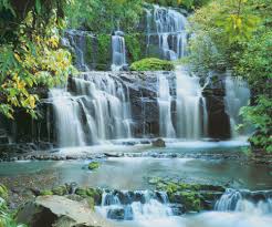 Non Woven Photomural Pura Kaunui Falls From Komar Photomural Com