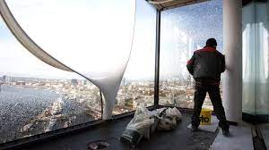 Wer sich den traum von einer wohnung in der elbphilharmonie verwirklichen möchte, der sollte auf seinem konto eine zahl mit einigen nullen. Wohnung In Der Elbphilharmonie Fur 12 000 Euro Im Monat Zu Vergeben Stern De