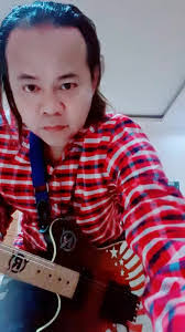 Michael Bonn's Instagram, Twitter & Facebook