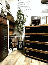 セリアのリメイクシートが使えると大人気 貼り方と活用アイデア10選 インテリア 収納 衣装ケース リメイクシート