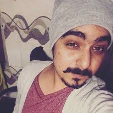 Larry Pile's Instagram, Twitter & Facebook