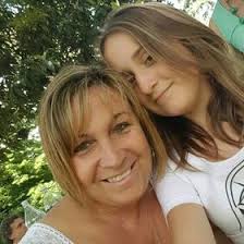 Karina Schell (karinaschell)