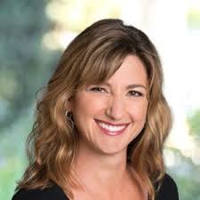 Deirdre Mcdaniel's Instagram, Twitter & Facebook