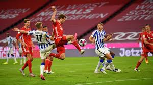 Auch nach dem seitenwechsel änderte sich zunächst wenig: Hertha Bsc Vs Fc Bayern Munchen Live Im Tv Und Live Stream Sehen Die Ubertragung Der Bundesliga Heute Dazn News Deutschland