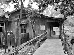 It wasn't much of a house, but it was a home to dolly and her family. Food At Dollywood Bbq Guide Hh Lifestyle Travel