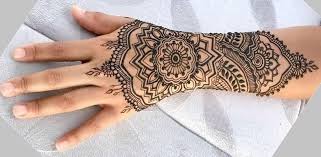 Henna tangan simple dan mudahselain menggunakan make up, tampil cantik juga bisa dengan lukisan di kulit. 100 Desain Henna Apk Download For Android Kangmas Aan