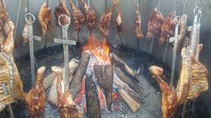 Prueba este delicioso manjar cuando vayas de visita. Menu De Domingos Muy Apetecible Opiniones Sobre El Carbayu Gijon Espana Comentarios Tripadvisor