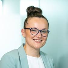 Mitarbeitende von DHL Express Austria GmbH