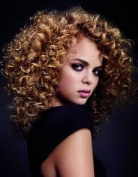 Jul 22, 2021 · whether you're a woman with the type of hair that's thick, thin, wavy, curly or straight, you'll find the perfect short hair idea and inspiration. 60 Flattering Short Hairstyles For Women With Oval Faces