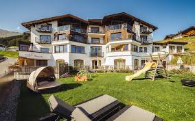 There is a wide range of cosy bed & breakfasts and holiday apartments catering for all tastes and budgets. Hotel Cores Fiss Hotel Cores