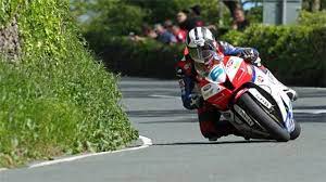 Michael Dunlop Won His Fourth Tt Of The 2013 Race In Supersport Competition Isle Of Man Racing Tt Races