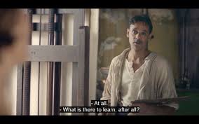 A gangster family epic set in 1919 birmingham, england and centered on a gang who sew razor blades in the peaks of their caps, and their fierce boss tommy shelby, who means to move up in the world. Elizabeth Gray Explore Tumblr Posts And Blogs Tumgir