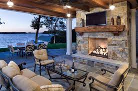 Pools, lounges, kitchens, pergolas, sports courts, and landscaping have all been developed to creatively dovetail indoor and outdoor living. 38 Fabulous Ideas For Creating Beautiful Outdoor Living Spaces