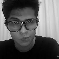 Ian Saenz's Instagram, Twitter & Facebook