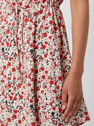 Use #veromodawomen and tag @veromoda to get featured. Vero Moda Kleid Aus Viskose In Weiss Online Kaufen 1322776 P C Online Shop